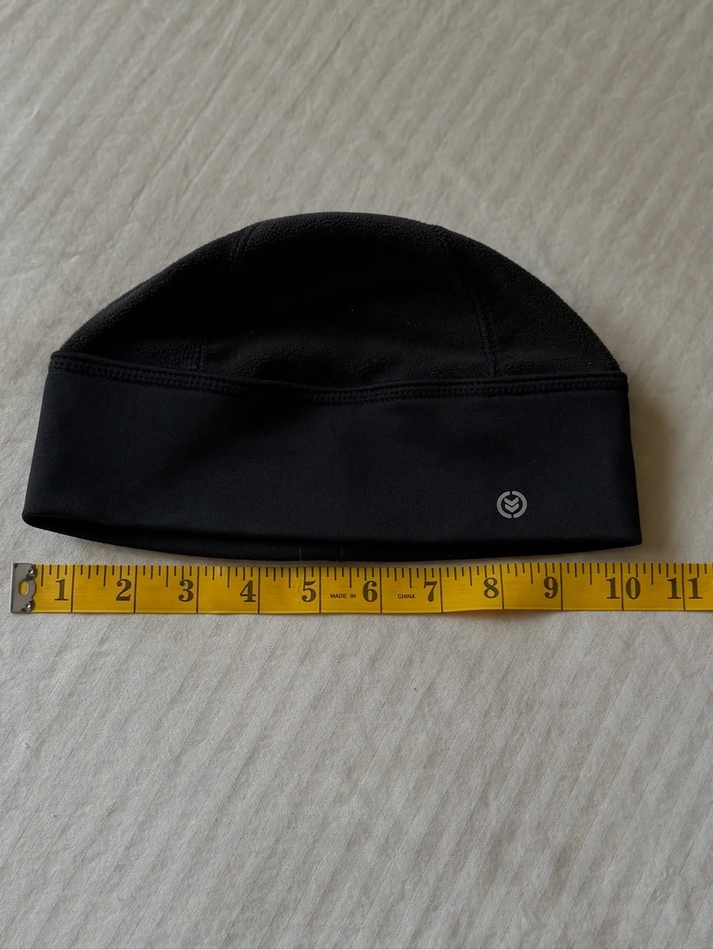 Black Beanie Hat with Ponytail Opening